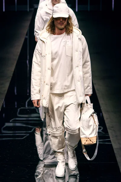 Look 116